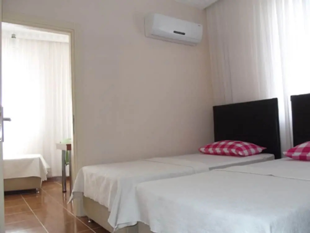 Standard Triple room with balcony