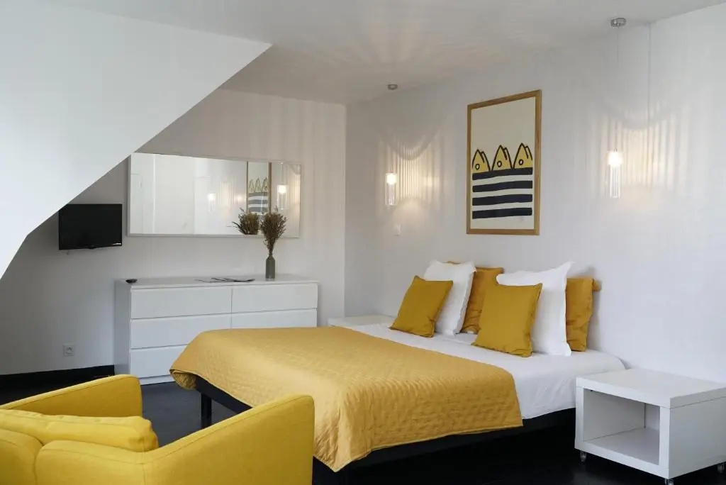 Standard Double room with partial sea view (full double bed)