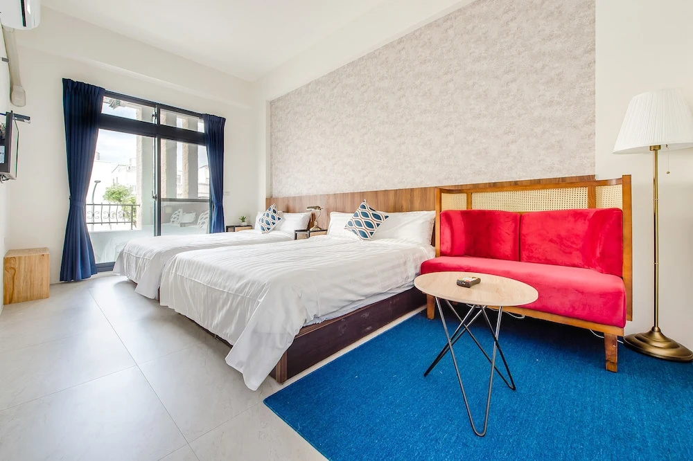 Deluxe Double room with balcony (twin beds)
