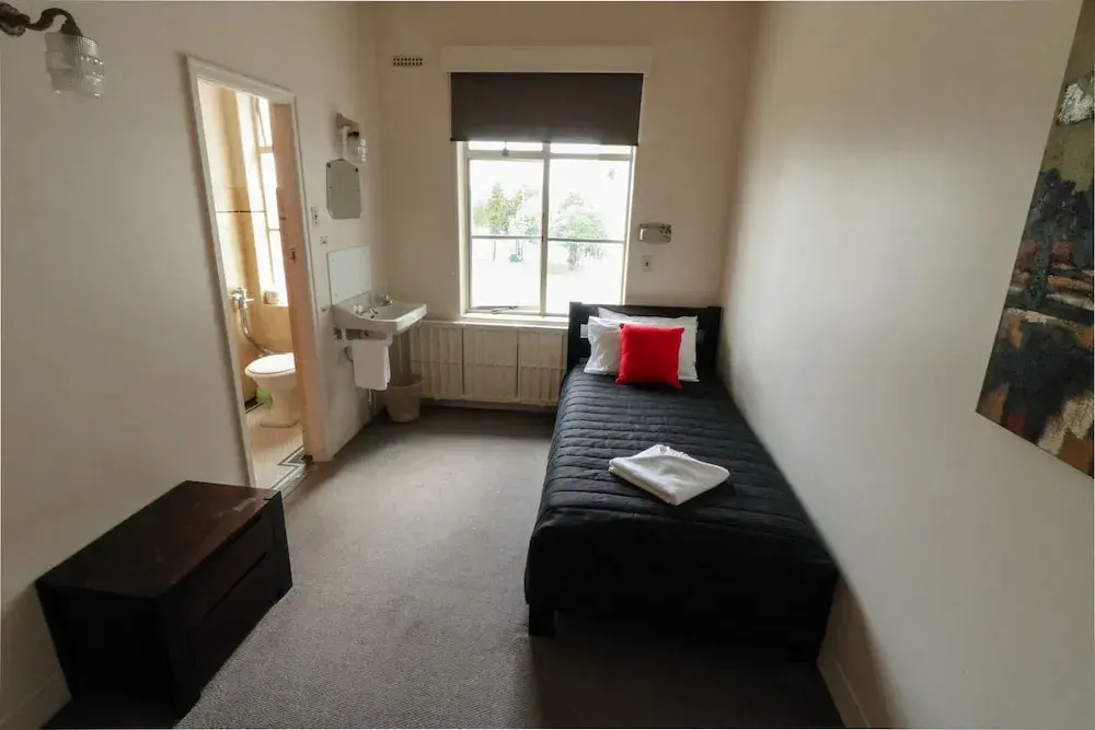 Budget Single room