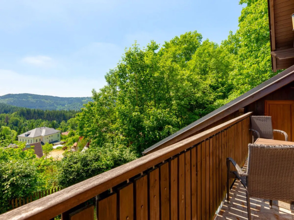 Balcony & Terrace