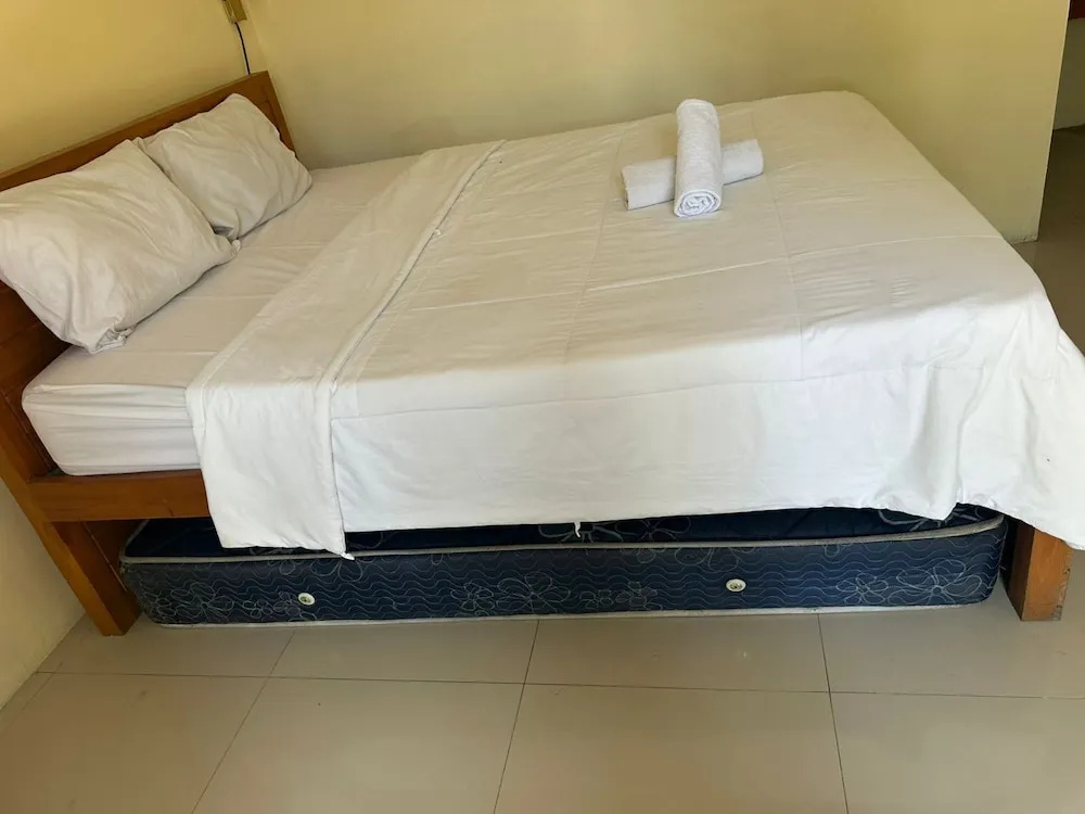 Deva Devi Beach Inn — 4