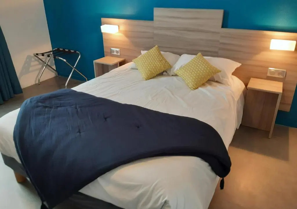 Standard Double room (full double bed)