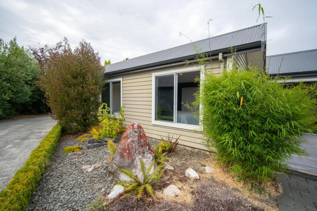 Southland Sounds - Te Anau Holiday Home
