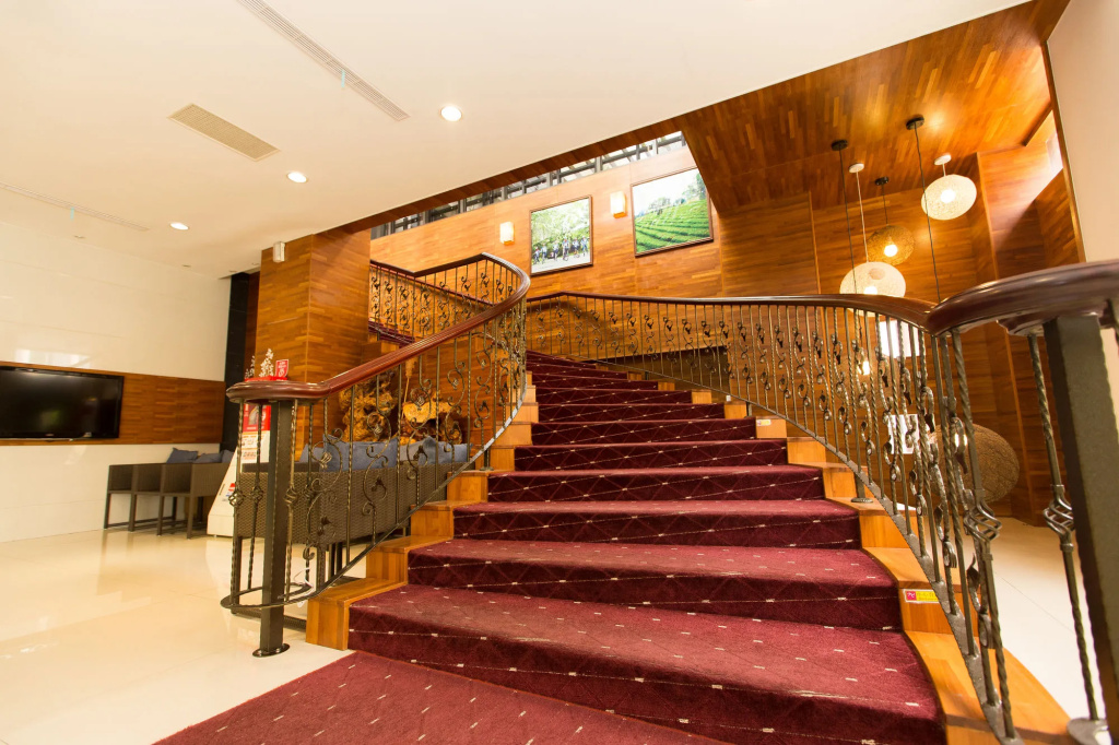 F Hotel - Sanyi - Général