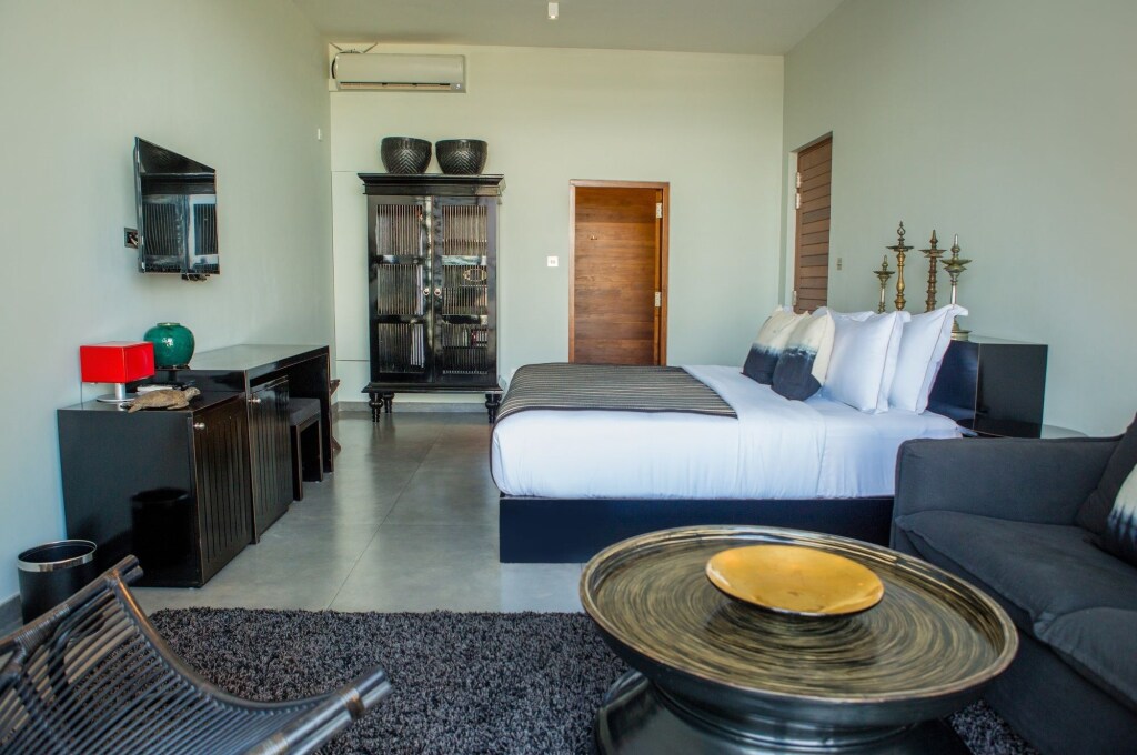 W15 Weligama