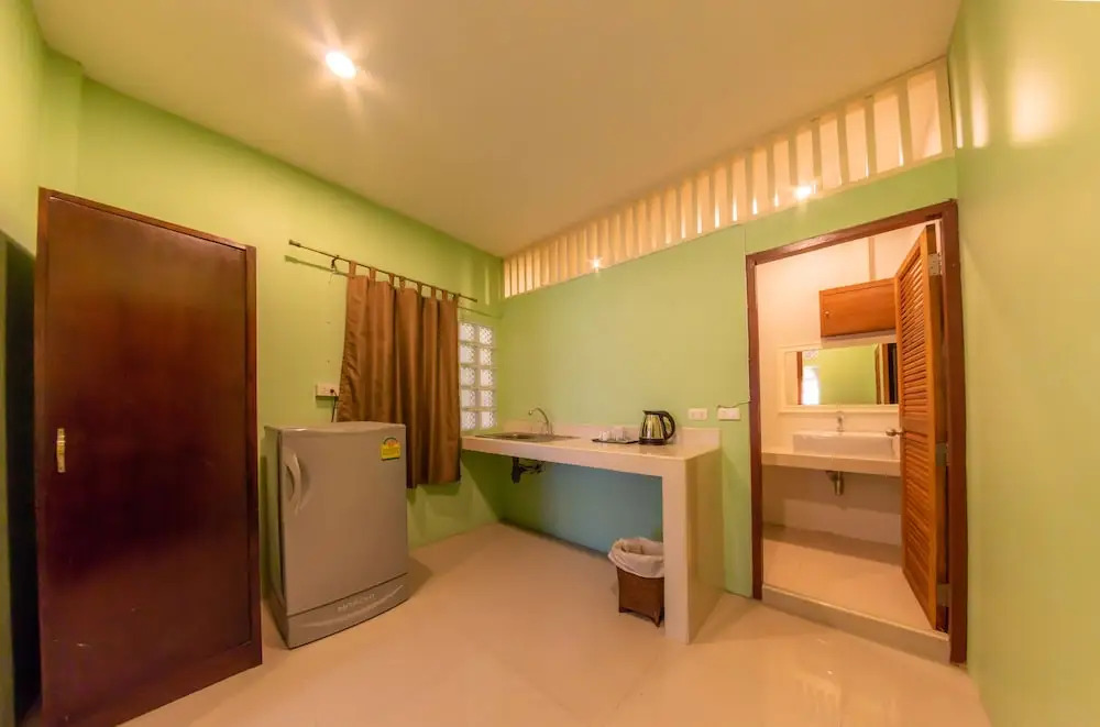 Номер Superior в Enrico Hostel Patong