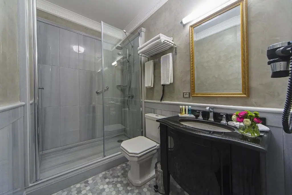 Meroddi Bagdatliyan Hotel - Chambres