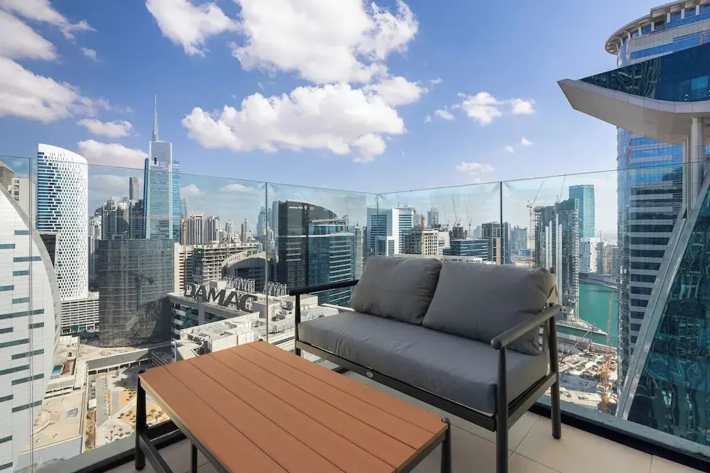 SIMPLY COMFORT Missoni Top Floor with Sea, Canal and Burj Khalifa Views