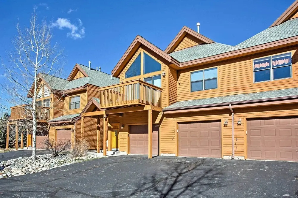 Walk to Ski Lift: Keystone Condo w/ Hot Tub Access