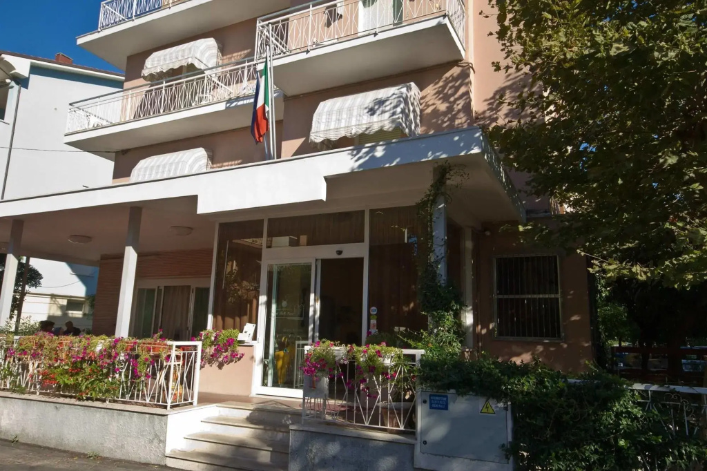 Hotel photo 12