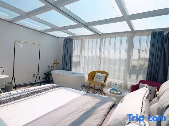 Standard Double room with mountain view (full double bed)