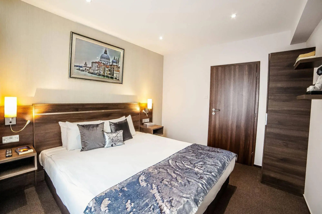 Hampton Suites Serviced Apartments — фото