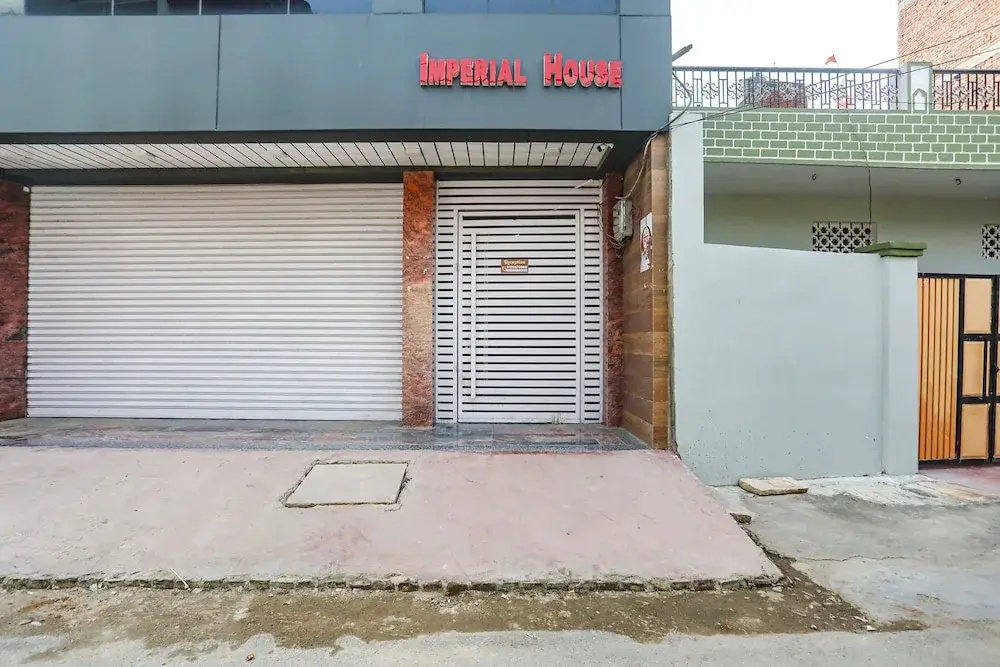 Fabhotel Imperail House
