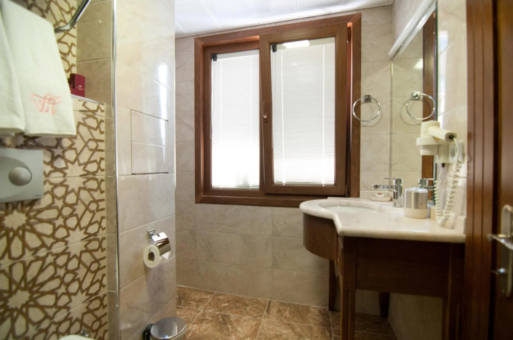 Economy Double room (full double bed)