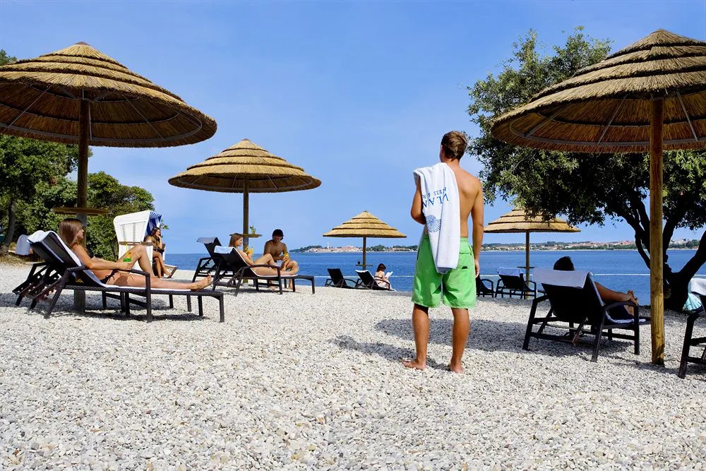 Beach & Waterfront