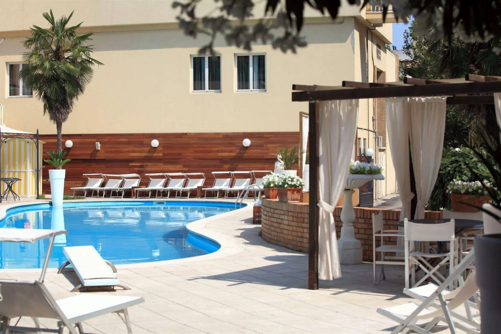 Hotel photo 18