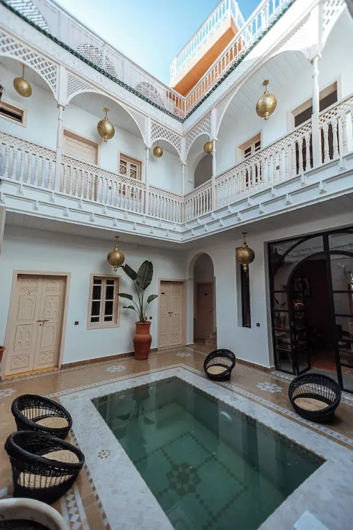 Riad le terra cotta