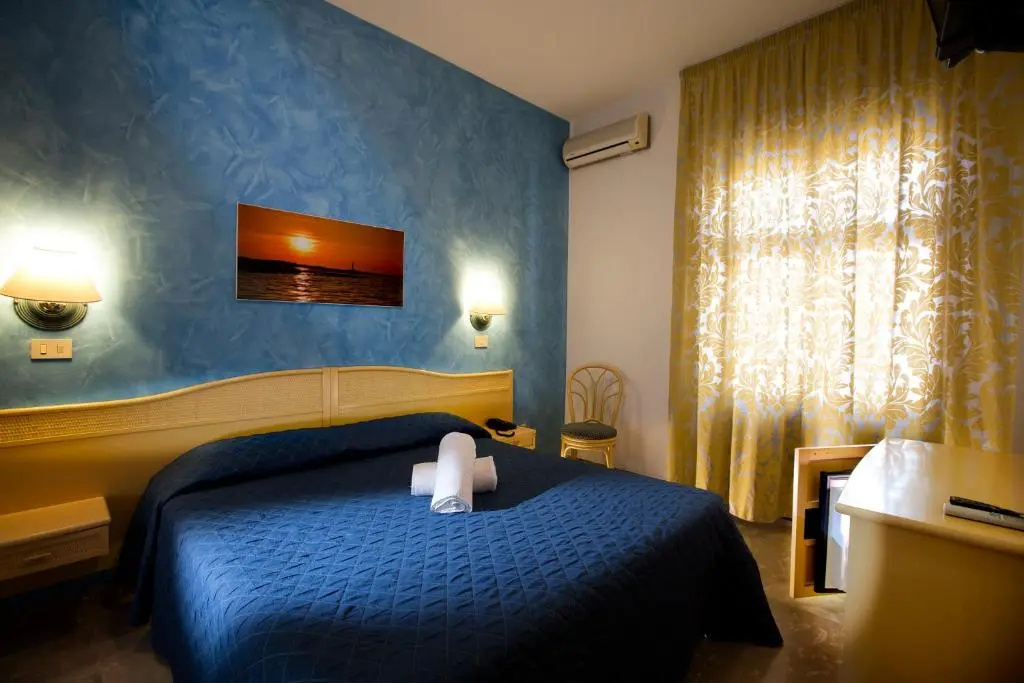 Superior Double room (full double bed)