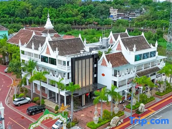 Xiyuexing Cultural Tourism Hotel (Menla Nanla River Starlight Night Market Branch)