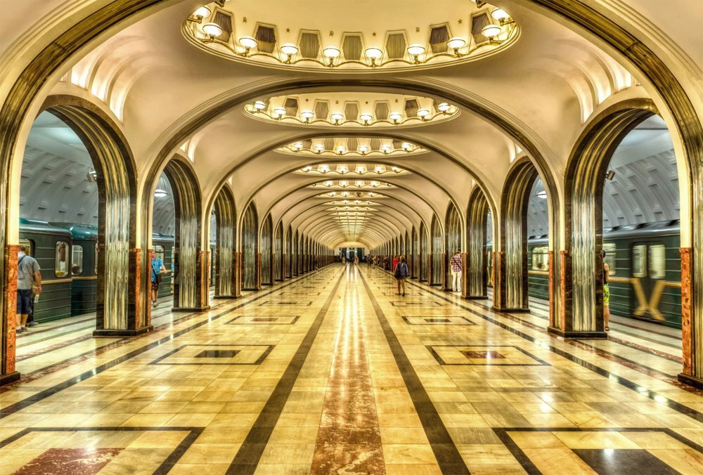 Маяковская москва