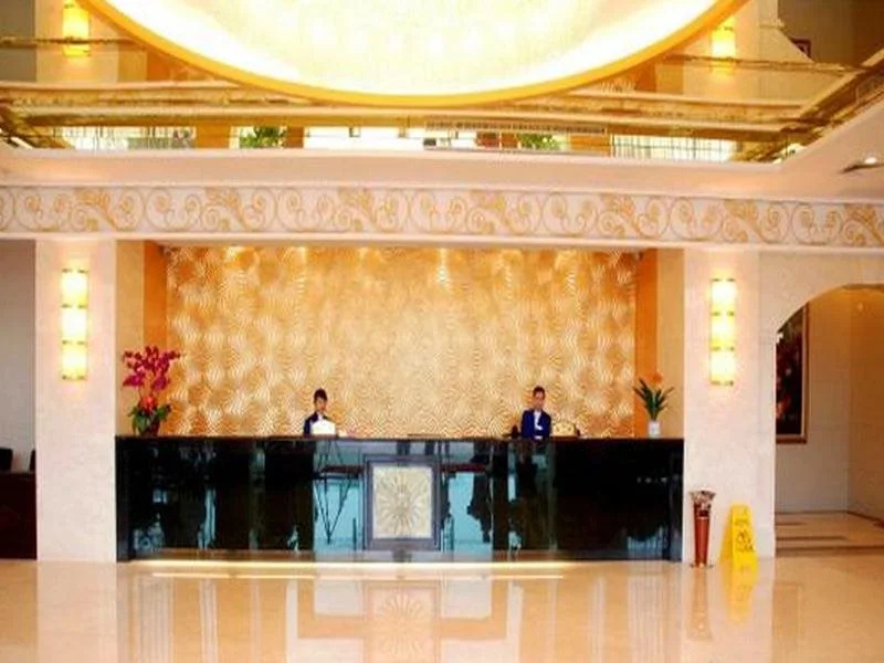 Lobby & Reception