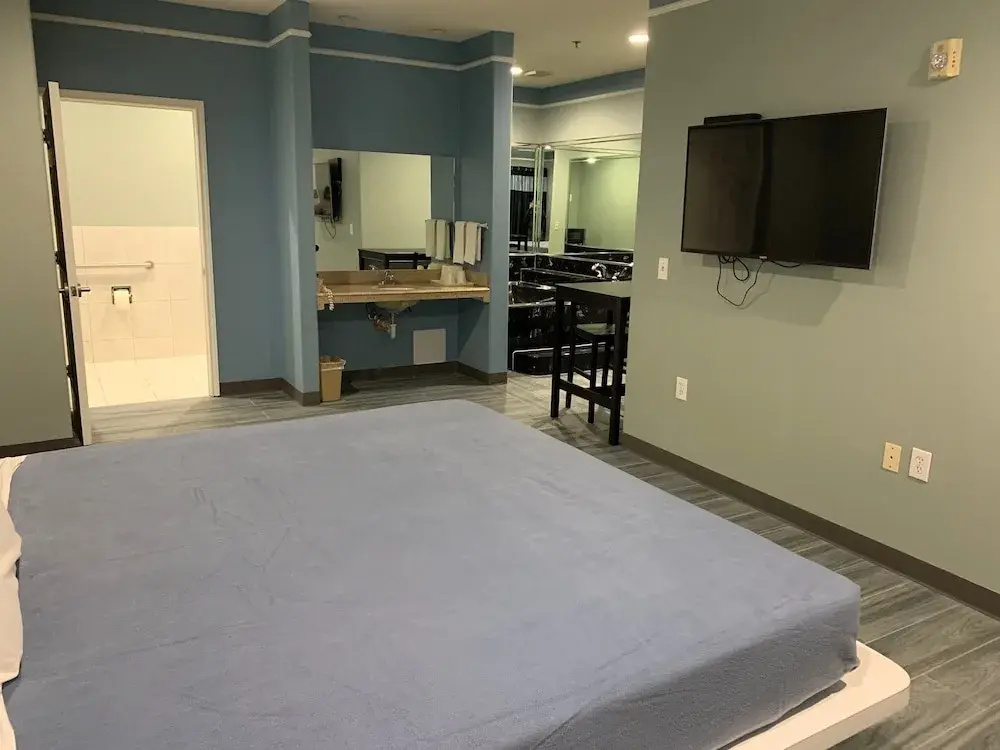 Standard Double room (full double bed)