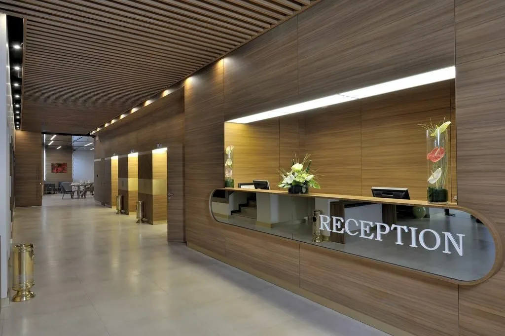 Lobby & Reception