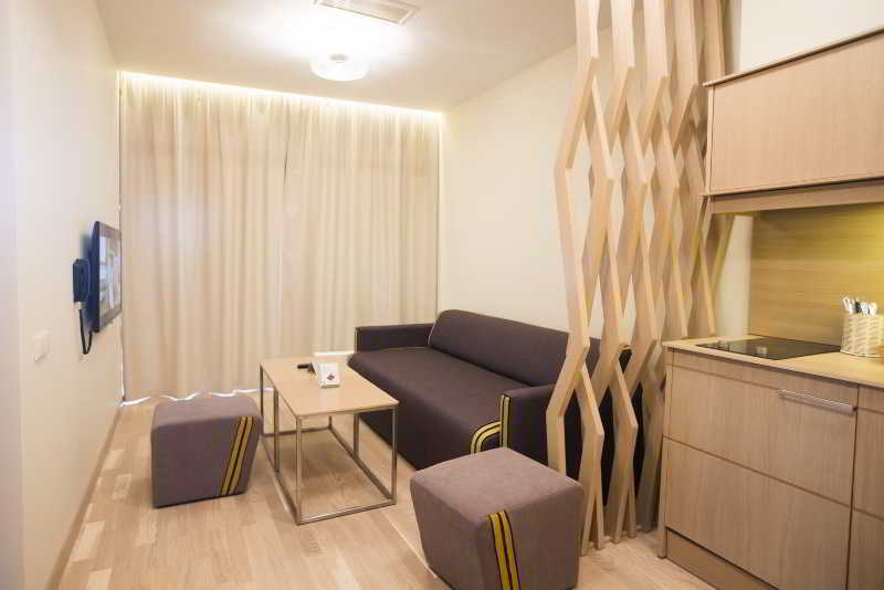 Трёхместные апартаменты Deluxe в Апарт-отель Amberton Green Паланга