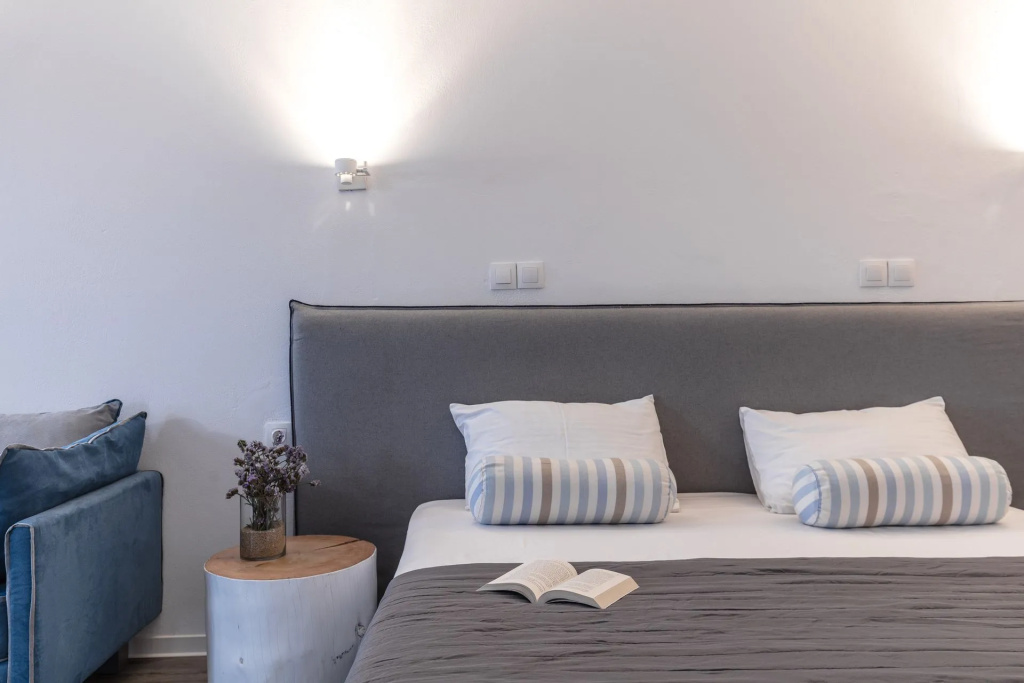Superior Double room with sea view (full double bed)