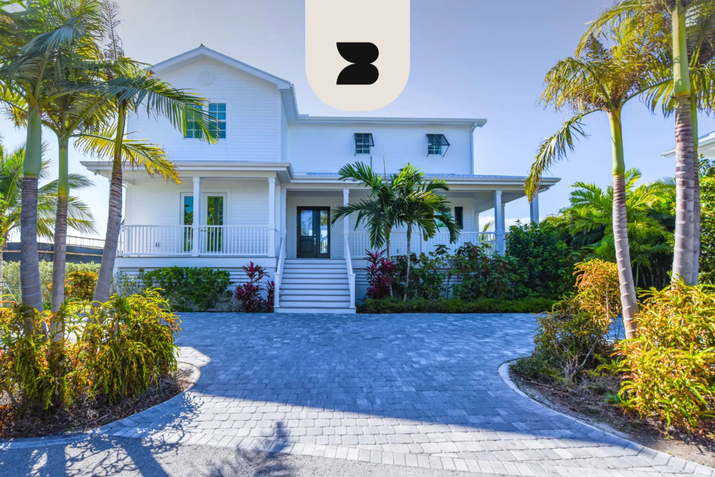 Mastway House by Brightwild Pool Dock