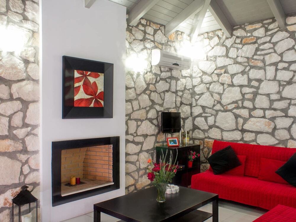 Welcoming Villa near Sea in Agrilia 3 * - pic #4