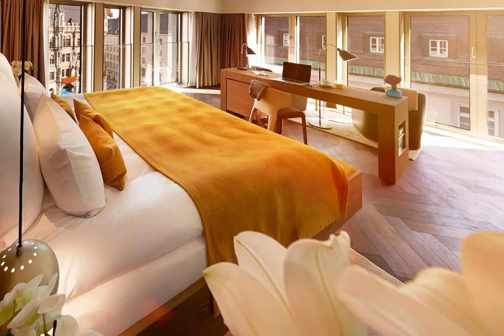Suite with view