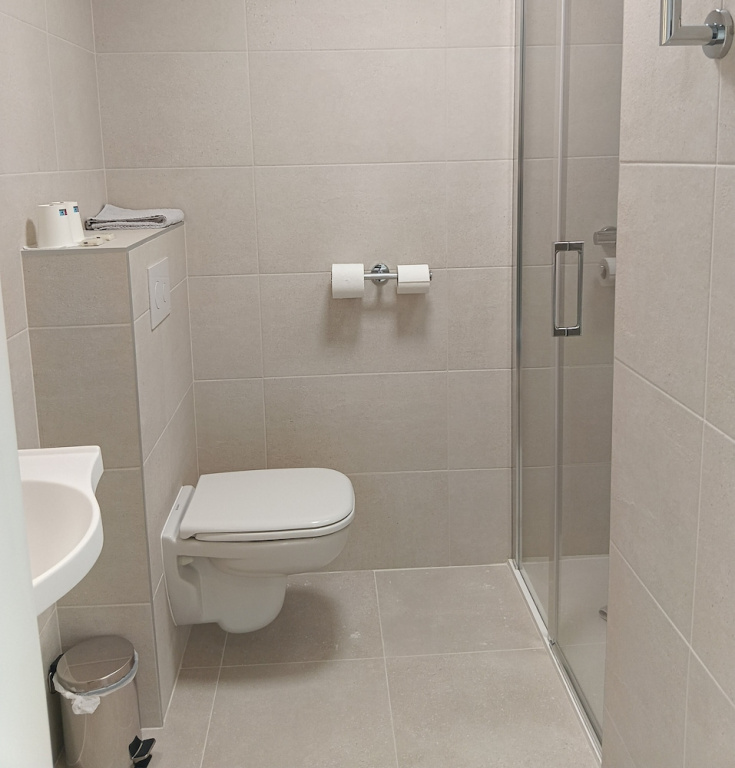 Standard Double room with city view (full double bed)