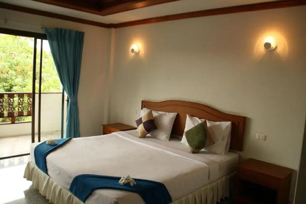 Superior Double room (full double bed)