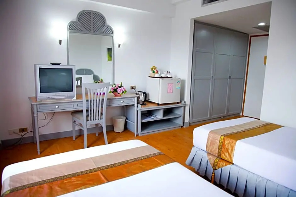 Thumrin Hotel - Chambres