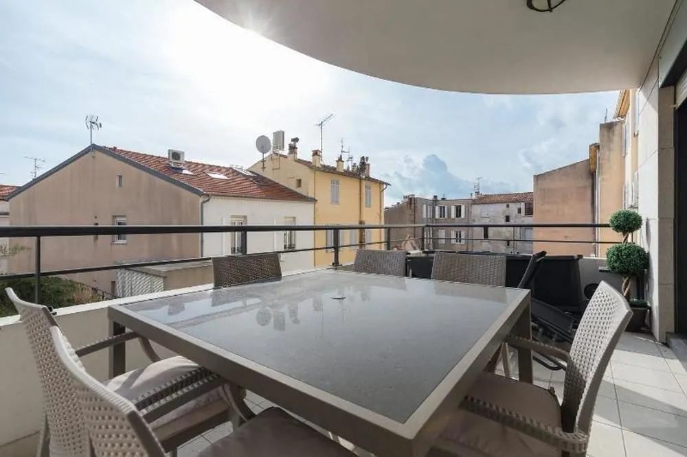 Apartment With 3 Bedrooms in Cannes, With Wonderful City View, Furnished Terrace and Wifi - 200 m From the Beach