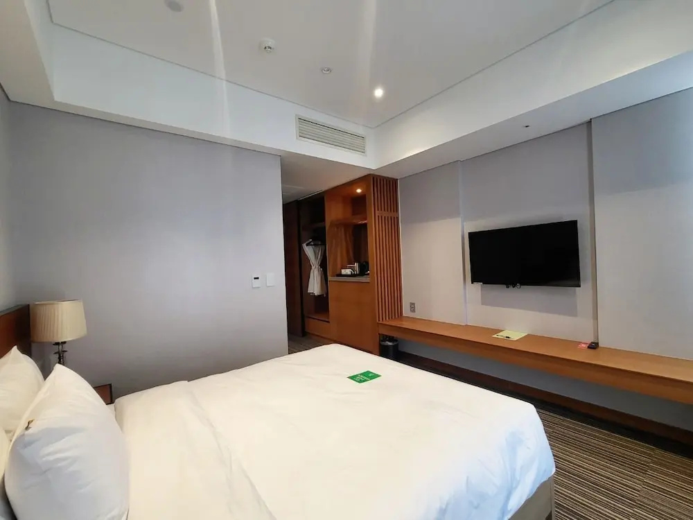1 Bedroom Standard Double room (full double bed)