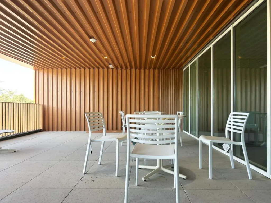 Loop Homes Tower Burjassot Hotel - фото 11