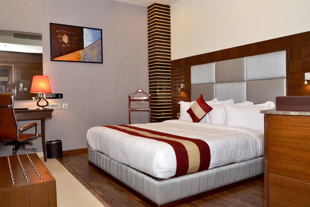 Sawera Grand - Chambres