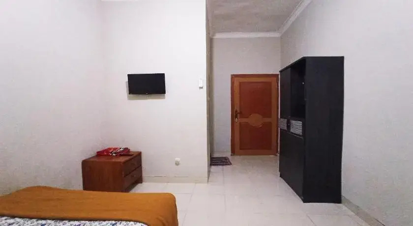 OYO 3761 Djayatama Guest House - фото 6