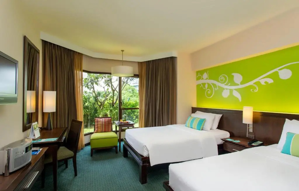 Deluxe Double room with garden view (full double bed)