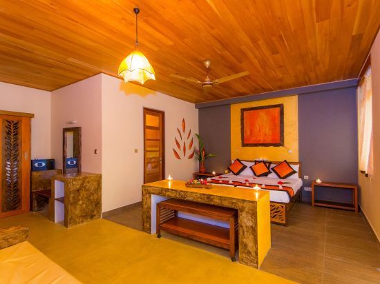 Galavilla Boutique Hotel & Spa