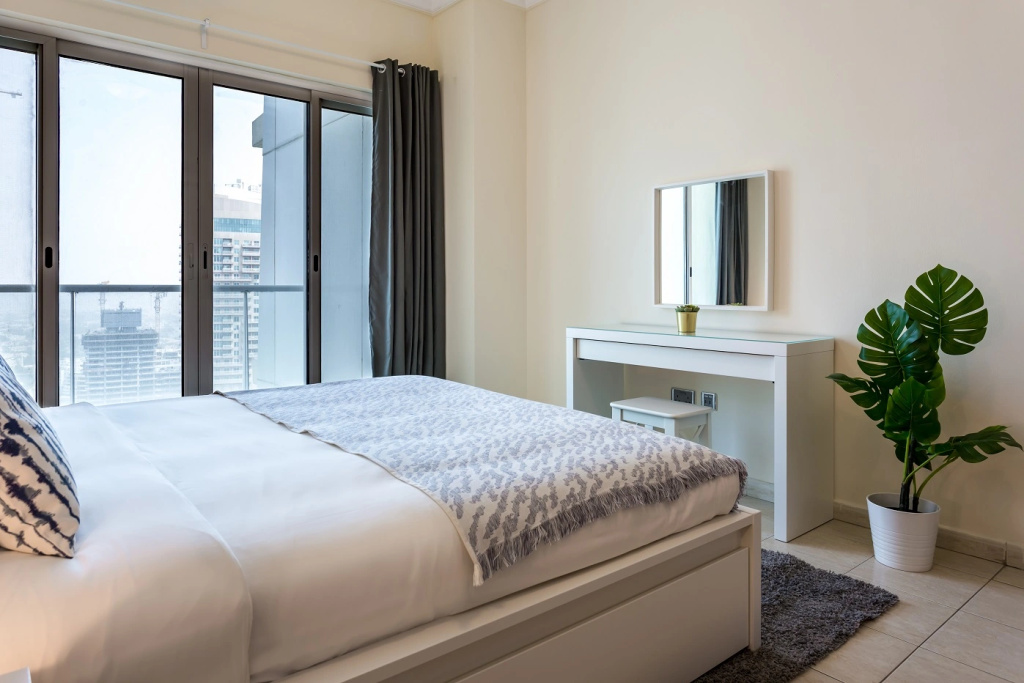 Lake views from 2 bedroom apartment in JLT - Général
