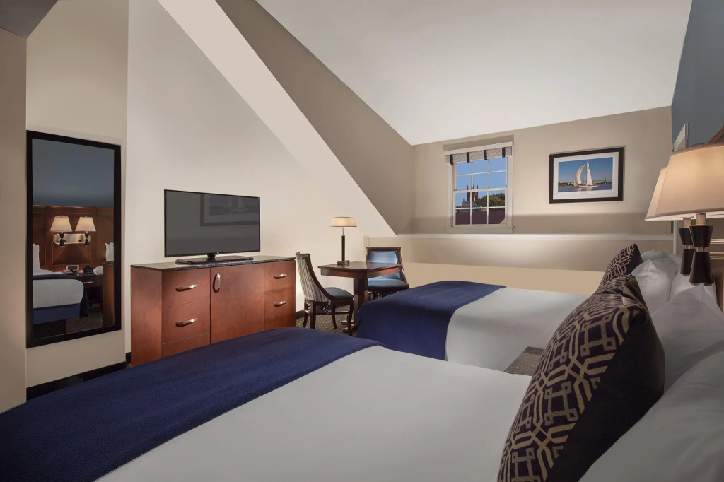 Bristol Harbor Inn - Général