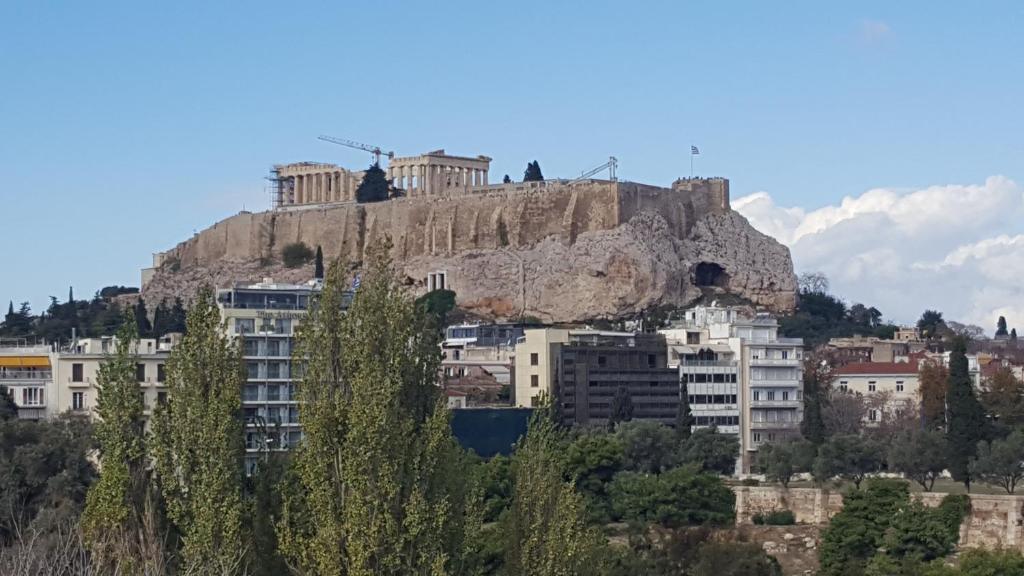 Гостиница в Афинах Акрополь