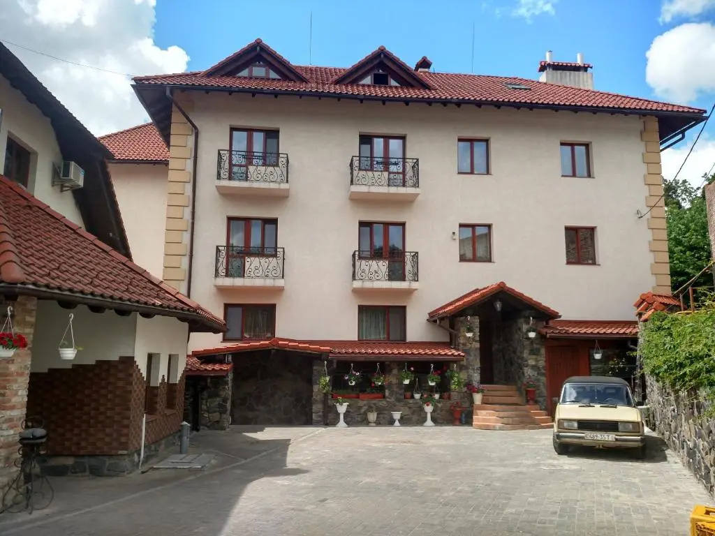 Hotel photo 1
