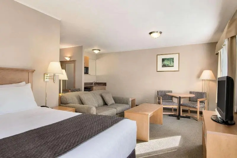 Days Inn & Suites by Wyndham Thunder Bay - Chambres