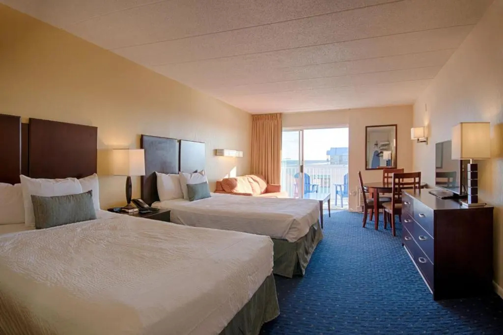 Standard Quadruple room with ocean view