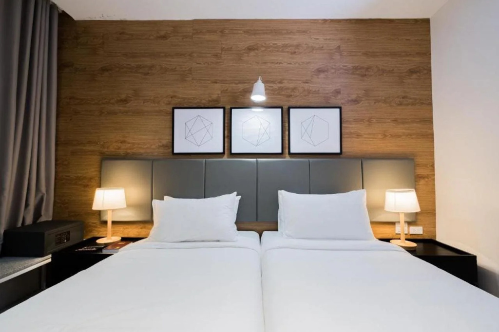 Avior Hotel